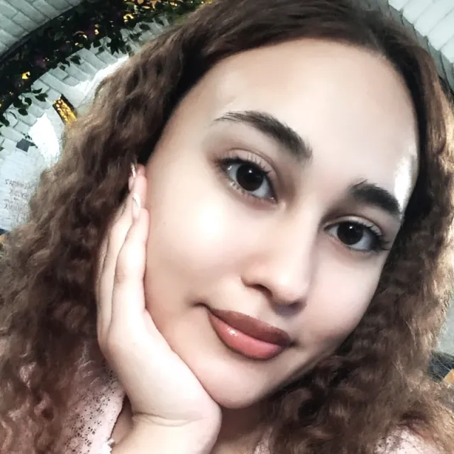 Təhminə Sadıqova