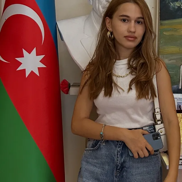 Kamilə Zeynalova