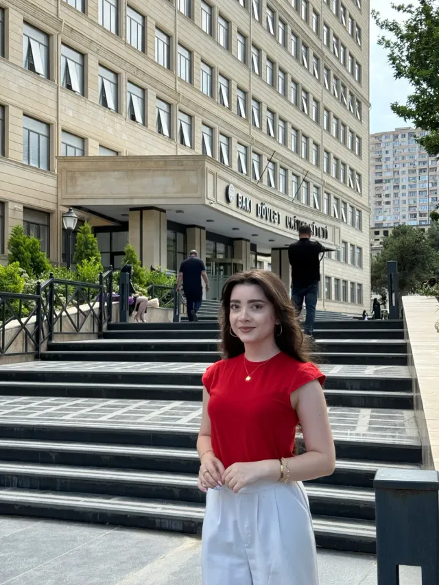 Ayan Əliyeva